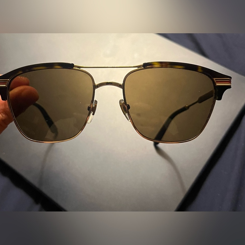 Gucci Sunglasses - Picture 2 of 4